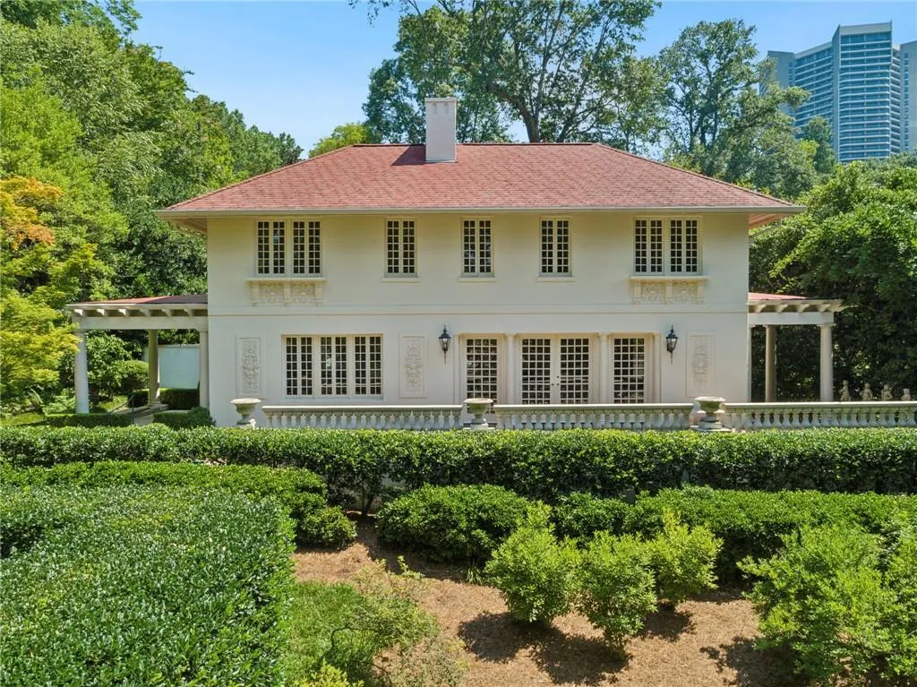 49 Muscogee Avenue Nw, Atlanta, Georgia 30305, 3 Bedrooms Bedrooms, ,3 BathroomsBathrooms,Residential,For Sale,49 Muscogee Avenue Nw,7613642