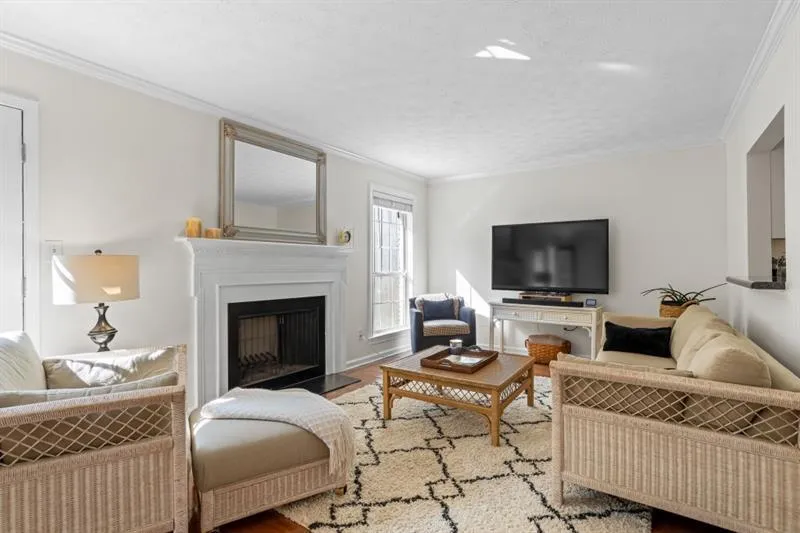 3689 Essex Avenue, Atlanta, Georgia 30339, 3 Bedrooms Bedrooms, ,2 BathroomsBathrooms,Residential,For Sale,3689 Essex Avenue,7614791
