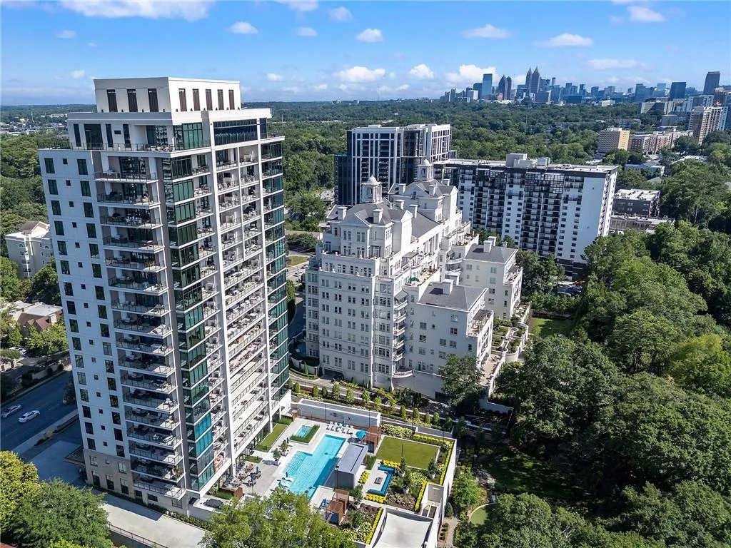2520 Peachtree Road Nw Unit 1202, Atlanta, Georgia 30305, 2 Bedrooms Bedrooms, ,3 BathroomsBathrooms,Residential,For Sale,2520 Peachtree Road Nw Unit 1202,7614740