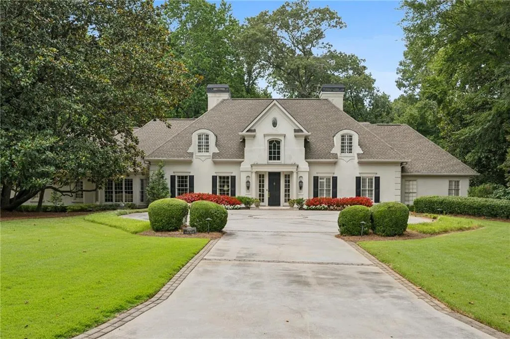 Classic front entry way