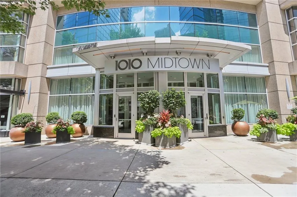 1080 Peachtree Street Ne Unit 2003, Atlanta, Georgia 30309, 2 Bedrooms Bedrooms, ,2 BathroomsBathrooms,Residential,For Sale,1080 Peachtree Street Ne Unit 2003,7615535