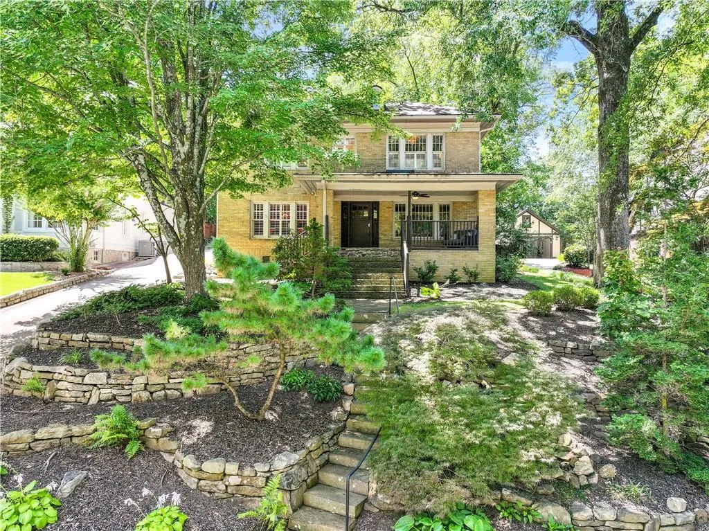 405 Brentwood Drive Ne, Atlanta, Georgia 30305, 4 Bedrooms Bedrooms, ,3 BathroomsBathrooms,Residential,For Sale,405 Brentwood Drive Ne,7617055