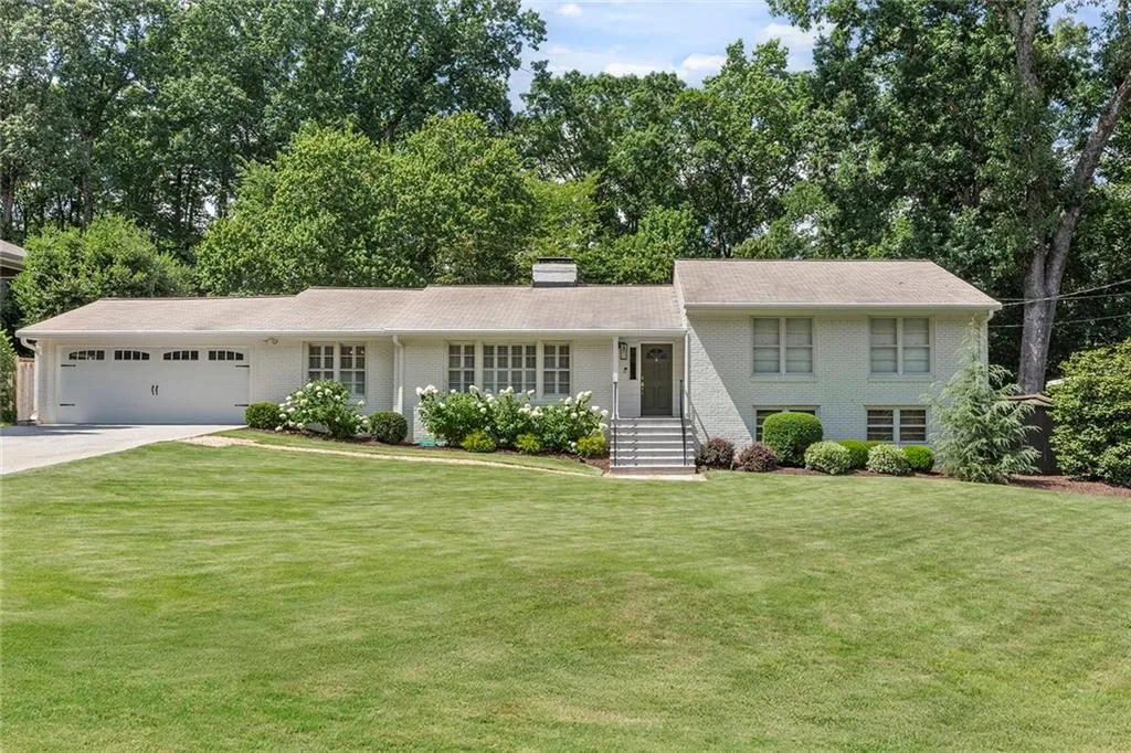 340 Forest Hills Drive, Atlanta, Georgia 30342, 3 Bedrooms Bedrooms, ,3 BathroomsBathrooms,Residential,For Sale,340 Forest Hills Drive,7618784