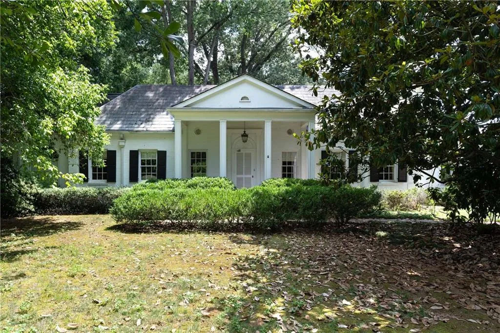 414 Peachtree Battle Avenue Nw, Atlanta, Georgia 30305, 3 Bedrooms Bedrooms, ,3 BathroomsBathrooms,Residential,For Sale,414 Peachtree Battle Avenue Nw,7614128