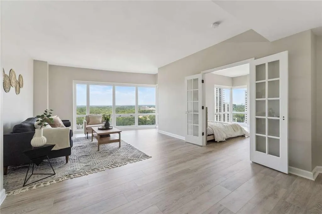 3475 Oak Valley Road Ne Unit 1570, Atlanta, Georgia 30326, 2 Bedrooms Bedrooms, ,1 BathroomBathrooms,Residential,For Sale,3475 Oak Valley Road Ne Unit 1570,7619156