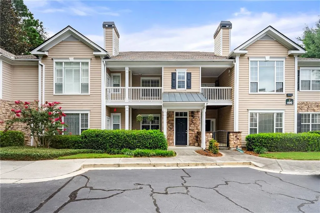 2400 Cumberland Parkway Se Unit 411, Atlanta, Georgia 30339, 2 Bedrooms Bedrooms, ,1 BathroomBathrooms,Residential,For Sale,2400 Cumberland Parkway Se Unit 411,7619612