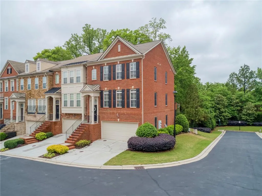 4888 Colchester Court Se Unit 16, Atlanta, Georgia 30339, 3 Bedrooms Bedrooms, ,3 BathroomsBathrooms,Residential,For Sale,4888 Colchester Court Se Unit 16,7622166