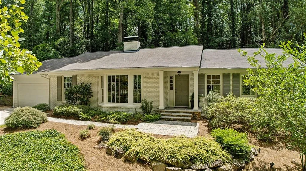 2781 Mornington Drive Nw, Atlanta, Georgia 30327, 3 Bedrooms Bedrooms, ,2 BathroomsBathrooms,Residential,For Sale,2781 Mornington Drive Nw,7622560