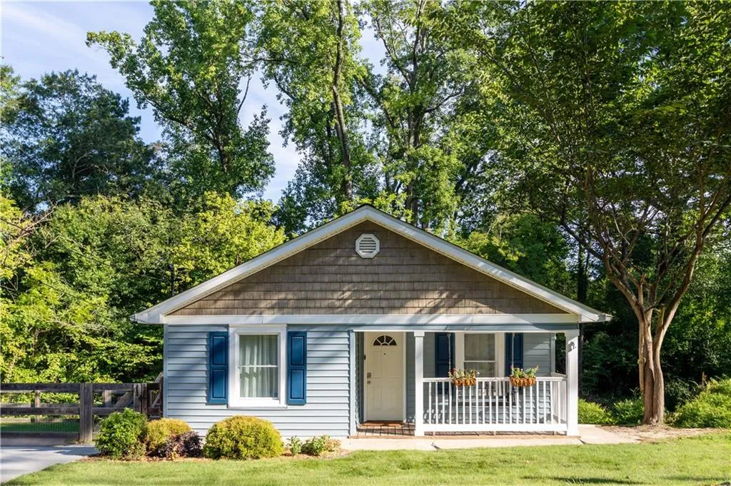 2635 Church Street Nw, Atlanta, Georgia 30318, 3 Bedrooms Bedrooms, ,2 BathroomsBathrooms,Residential,For Sale,2635 Church Street Nw,7623471