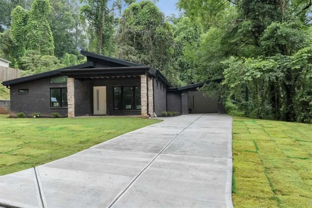 998 Lookout Avenue Nw, Atlanta, Georgia 30318, 3 Bedrooms Bedrooms, ,2 BathroomsBathrooms,Residential,For Sale,998 Lookout Avenue Nw,7586320