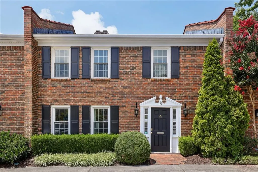 4545 Wieuca Road Ne Unit 22, Atlanta, Georgia 30342, 3 Bedrooms Bedrooms, ,2 BathroomsBathrooms,Residential,For Sale,4545 Wieuca Road Ne Unit 22,7623703