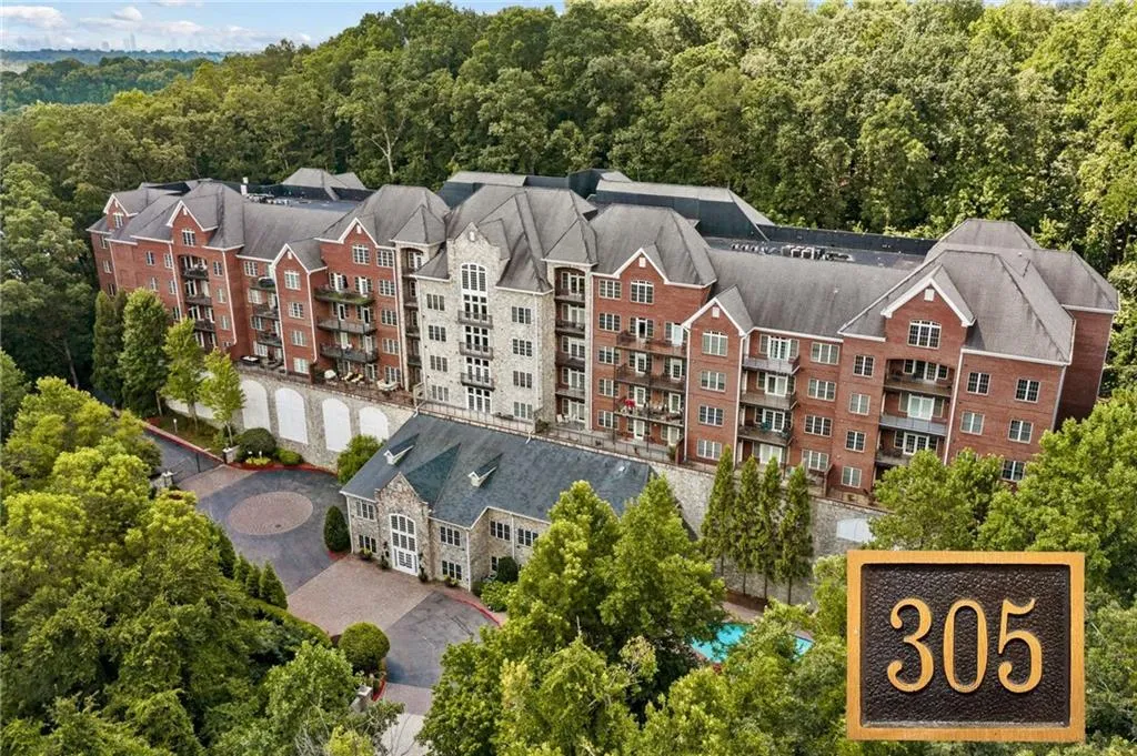 3280 Stillhouse Lane Se Unit 305, Atlanta, Georgia 30339, 3 Bedrooms Bedrooms, ,3 BathroomsBathrooms,Residential,For Sale,3280 Stillhouse Lane Se Unit 305,7625154