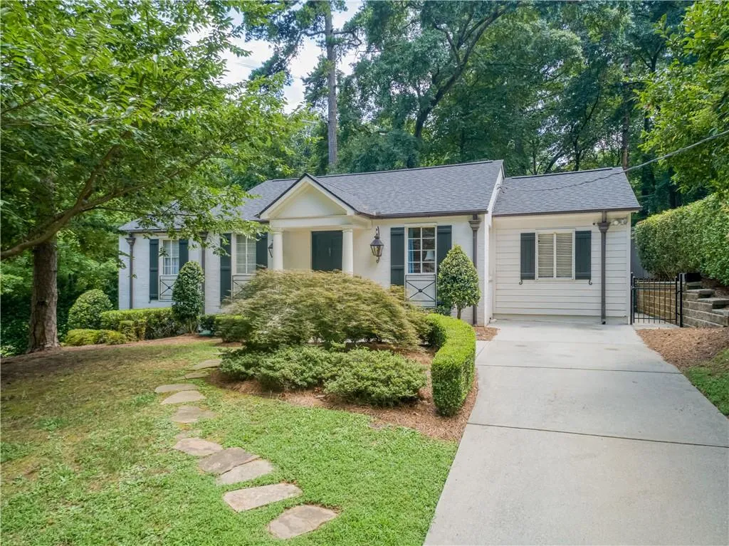 688 Forrest Trail Nw, Atlanta, Georgia 30318, 3 Bedrooms Bedrooms, ,2 BathroomsBathrooms,Residential,For Sale,688 Forrest Trail Nw,7625257