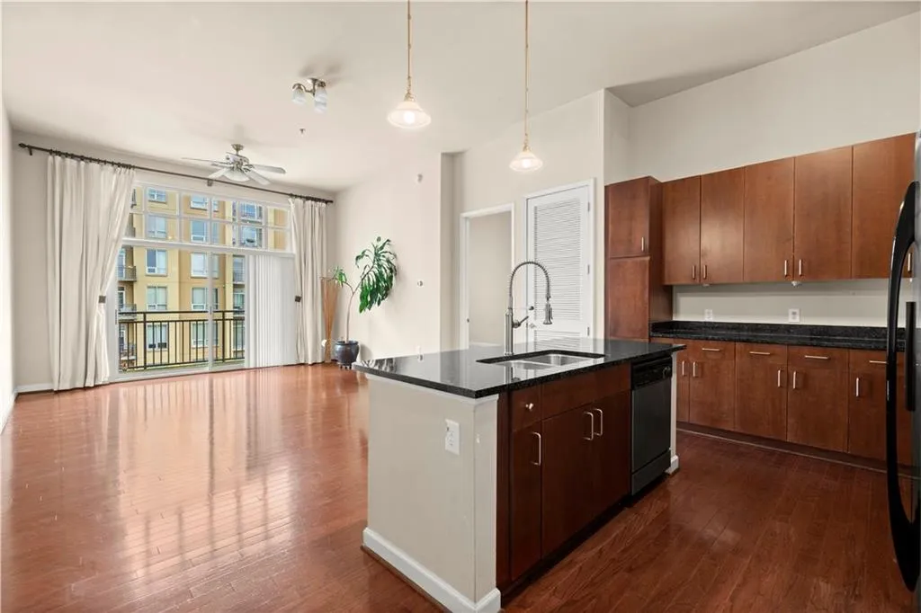 711 Cosmopolitan Drive Ne Unit 442, Atlanta, Georgia 30324, 2 Bedrooms Bedrooms, ,2 BathroomsBathrooms,Residential,For Sale,711 Cosmopolitan Drive Ne Unit 442,7624734