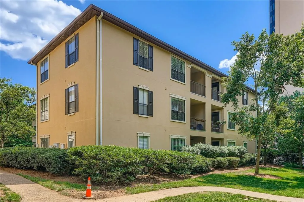 3777 Peachtree Road Ne Unit 1338, Atlanta, Georgia 30319, 2 Bedrooms Bedrooms, ,2 BathroomsBathrooms,Residential,For Sale,3777 Peachtree Road Ne Unit 1338,7625917