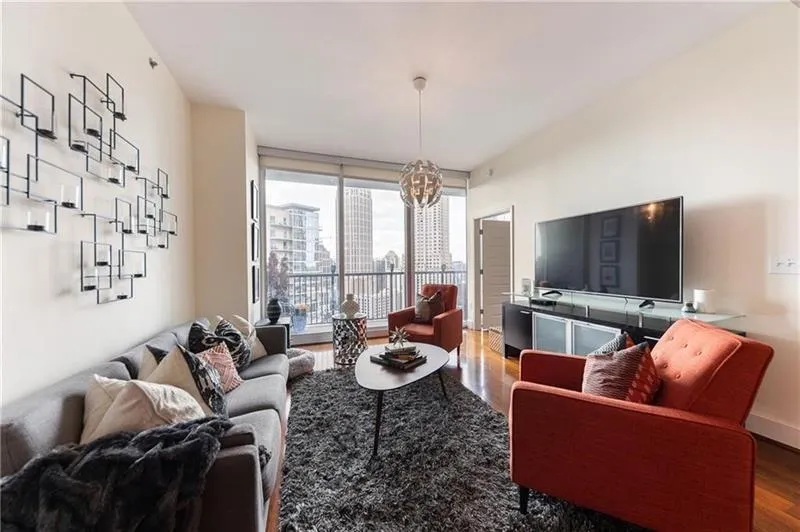 1080 Peachtree Street Ne Unit 1815, Atlanta, Georgia 30309, 1 Bedroom Bedrooms, ,1 BathroomBathrooms,Residential,Sold,1080 Peachtree Street Ne Unit 1815,7626214