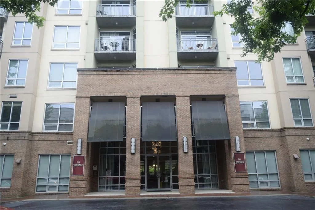 711 Cosmopolitan Drive Unit 207, Atlanta, Georgia 30324, 2 Bedrooms Bedrooms, ,2 BathroomsBathrooms,Residential,For Sale,711 Cosmopolitan Drive Unit 207,7623626