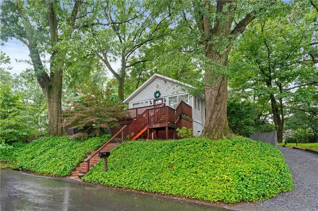 2152 Forrest Place Nw, Atlanta, Georgia 30318, 2 Bedrooms Bedrooms, ,2 BathroomsBathrooms,Residential,For Sale,2152 Forrest Place Nw,7627084