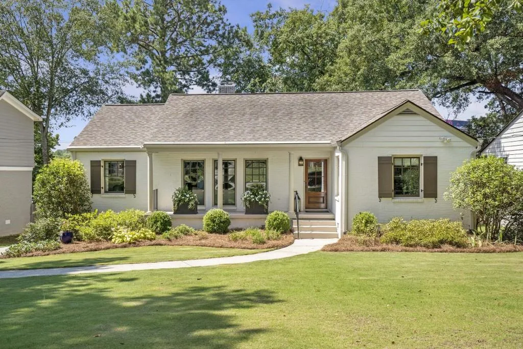 225 Midvale Drive Ne, Atlanta, Georgia 30342, 4 Bedrooms Bedrooms, ,3 BathroomsBathrooms,Residential,For Sale,225 Midvale Drive Ne,7629408