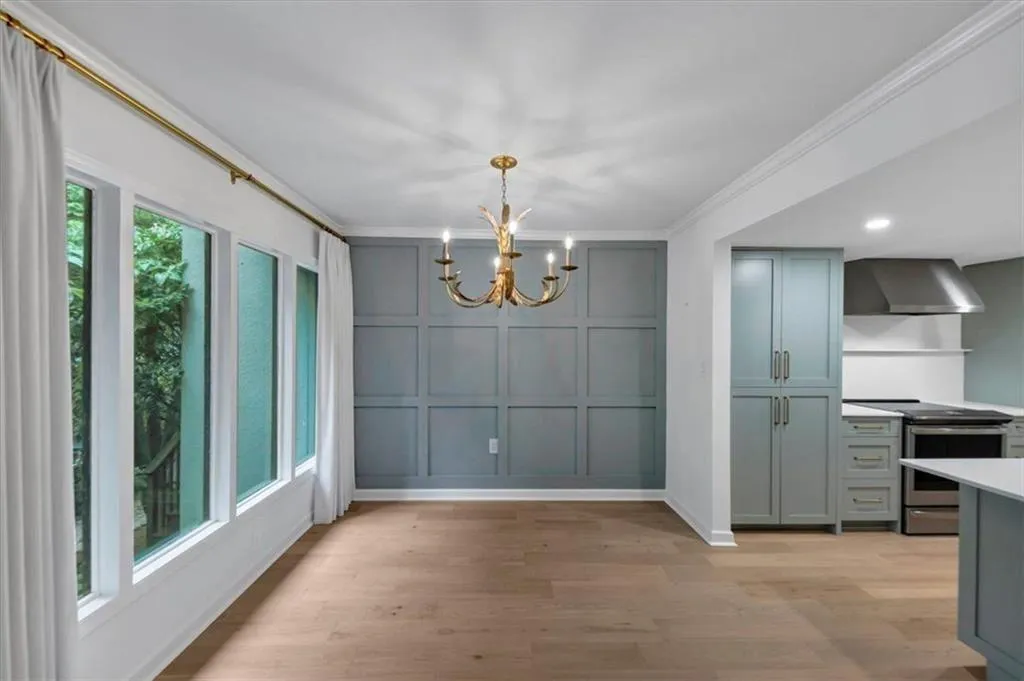39 Ivy Gates Ne Unit 9, Atlanta, Georgia 30342, 2 Bedrooms Bedrooms, ,2 BathroomsBathrooms,Residential,For Sale,39 Ivy Gates Ne Unit 9,7629336