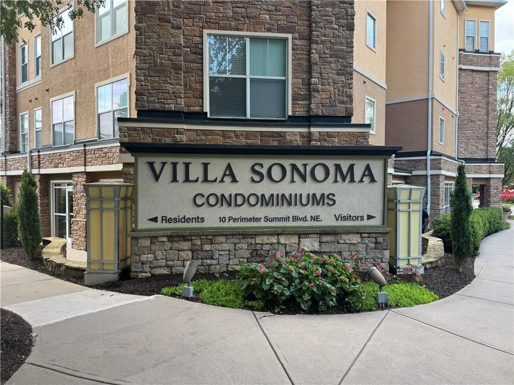10 Perimeter Summit Boulevard Ne Unit 4211, Brookhaven, Georgia 30319, 1 Bedroom Bedrooms, ,1 BathroomBathrooms,Residential,For Sale,10 Perimeter Summit Boulevard Ne Unit 4211,7629544