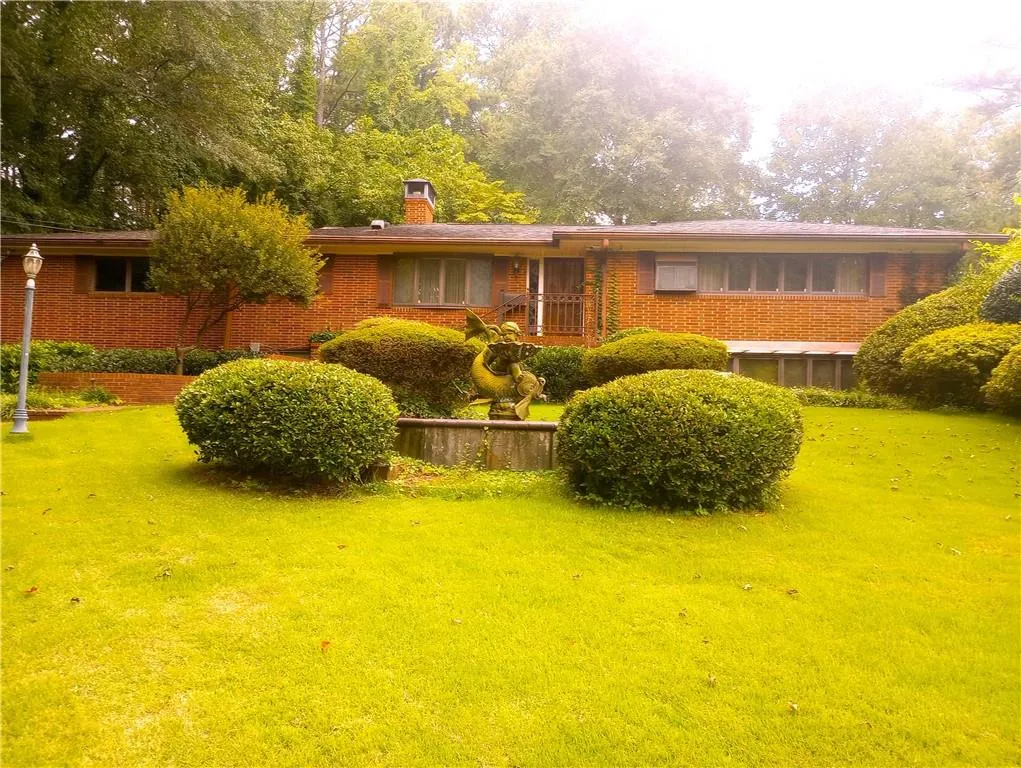 244 Chalmers Drive Nw, Atlanta, Georgia 30318, 4 Bedrooms Bedrooms, ,3 BathroomsBathrooms,Residential,For Sale,244 Chalmers Drive Nw,7630191