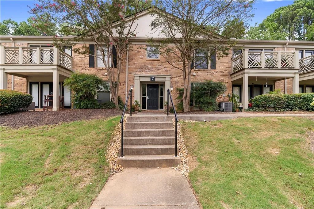 3650 Ashford Dunwoody Road Ne Unit 728, Atlanta, Georgia 30319, 2 Bedrooms Bedrooms, ,1 BathroomBathrooms,Residential,For Sale,3650 Ashford Dunwoody Road Ne Unit 728,7630781