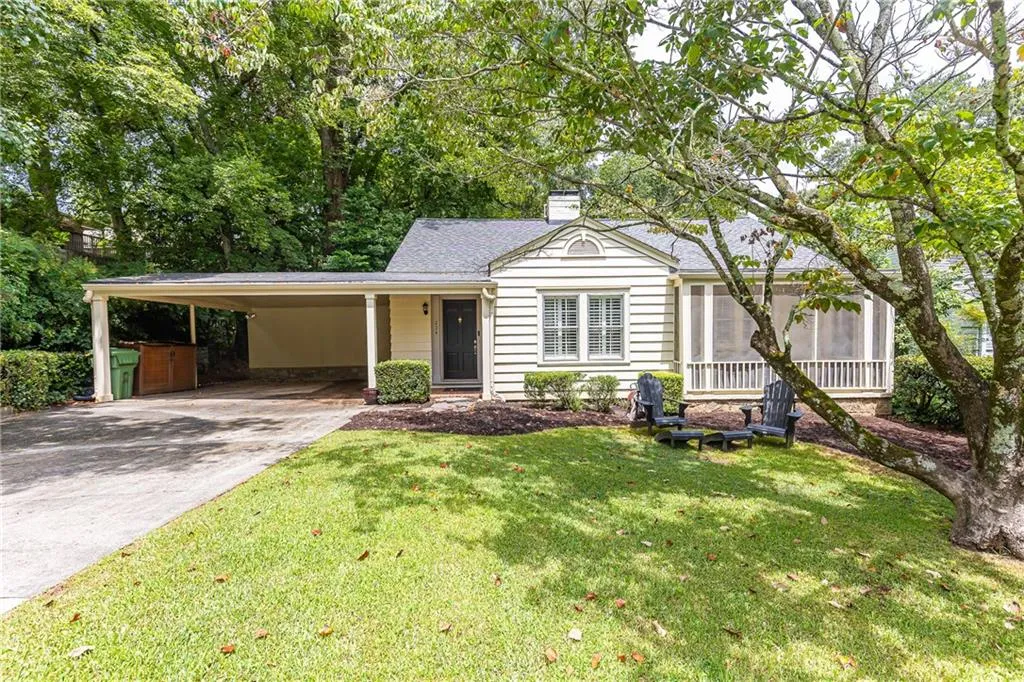 224 Peachtree Way Ne, Atlanta, Georgia 30305, 3 Bedrooms Bedrooms, ,3 BathroomsBathrooms,Residential,For Sale,224 Peachtree Way Ne,7629334