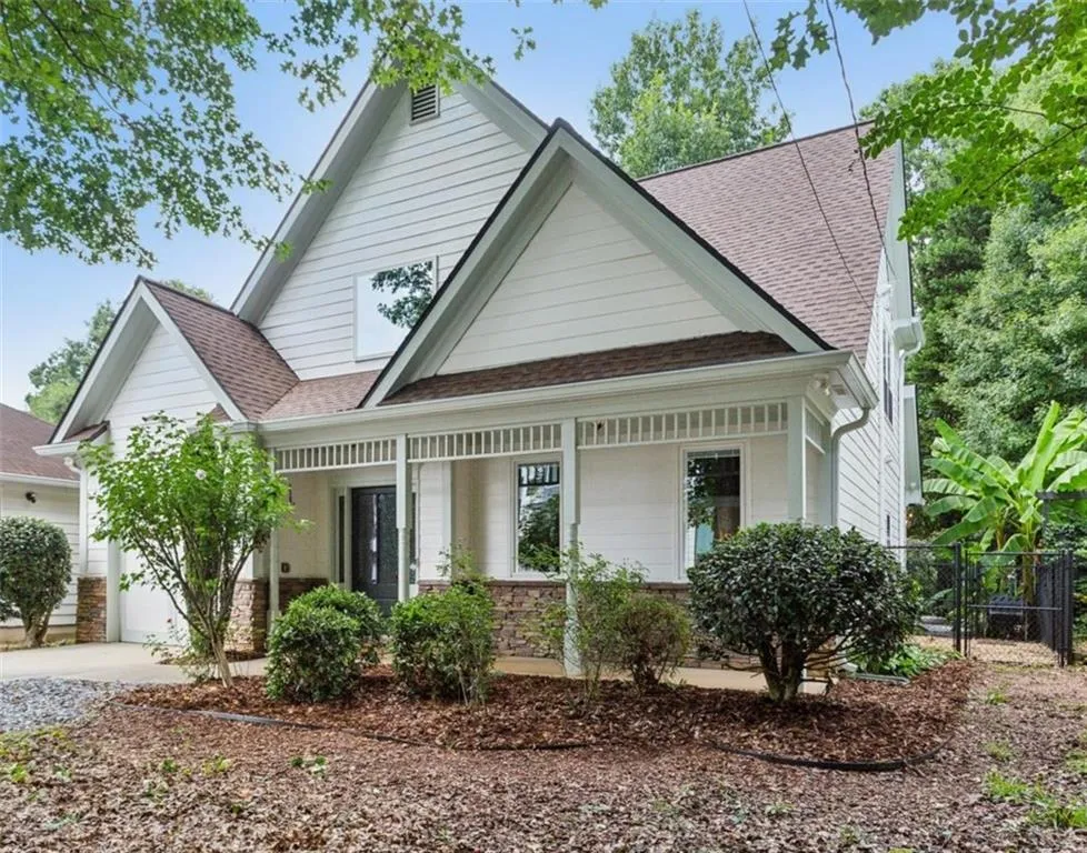 1808 Ellen Street, Atlanta, Georgia 30318, 3 Bedrooms Bedrooms, ,2 BathroomsBathrooms,Residential,For Sale,1808 Ellen Street,7631371