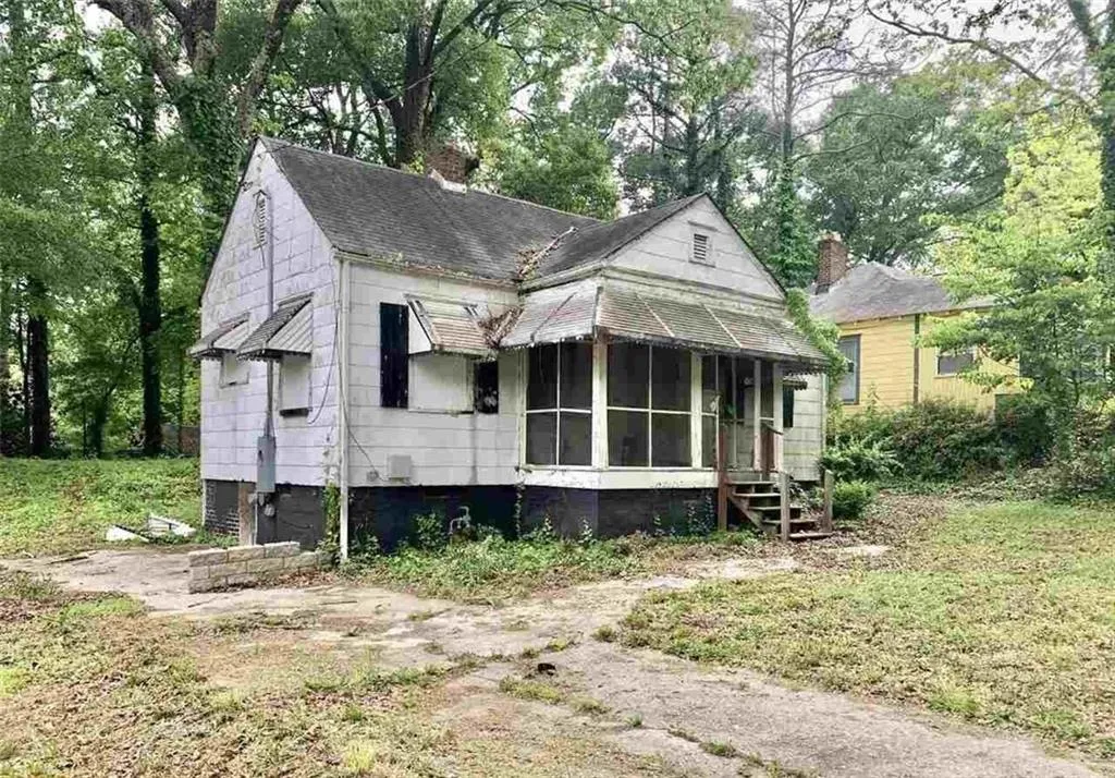1840 Madrona St Nw, Atlanta, Georgia 30318, 2 Bedrooms Bedrooms, ,1 BathroomBathrooms,Residential,For Sale,1840 Madrona St Nw,7631469
