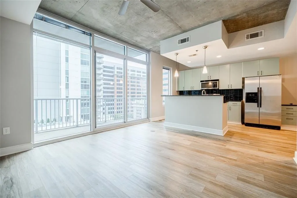 44 Peachtree Place Ne Unit 1228, Atlanta, Georgia 30309, 1 Bedroom Bedrooms, ,1 BathroomBathrooms,Residential,For Sale,44 Peachtree Place Ne Unit 1228,7632022