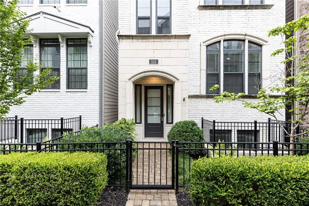 513 Broadview Lane, Atlanta, Georgia 30324, 4 Bedrooms Bedrooms, ,4 BathroomsBathrooms,Residential,For Sale,513 Broadview Lane,7629378