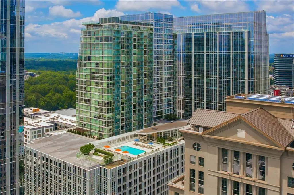 3325 Piedmont Road Ne Unit 1805, Atlanta, Georgia 30305, 2 Bedrooms Bedrooms, ,2 BathroomsBathrooms,Residential,For Sale,3325 Piedmont Road Ne Unit 1805,7631577
