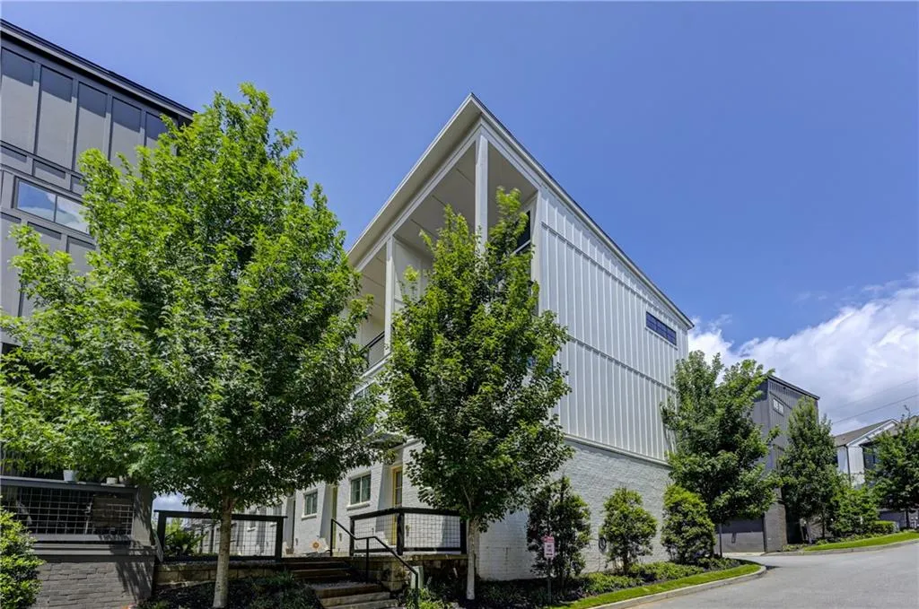 900 Brees Court, Atlanta, Georgia 30318, 2 Bedrooms Bedrooms, ,2 BathroomsBathrooms,Residential,For Sale,900 Brees Court,7631877
