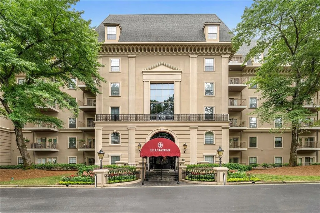 2865 Lenox Road Ne Unit 504, Atlanta, Georgia 30324, 2 Bedrooms Bedrooms, ,2 BathroomsBathrooms,Residential,For Sale,2865 Lenox Road Ne Unit 504,7632289