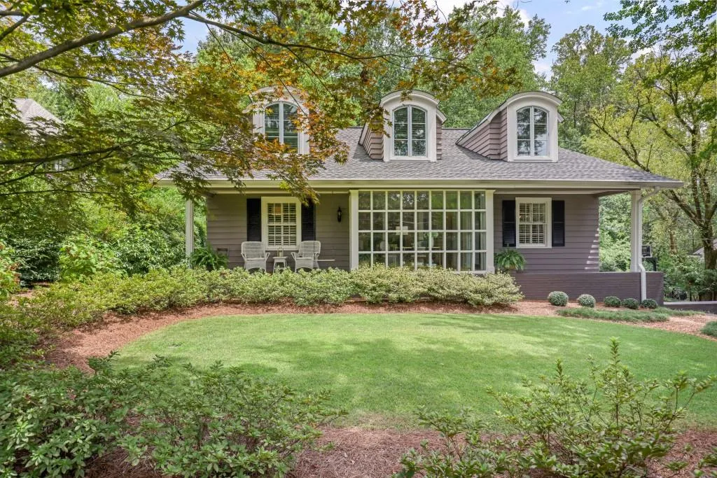 4065 Peachtree Dunwoody Road, Atlanta, Georgia 30342, 5 Bedrooms Bedrooms, ,4 BathroomsBathrooms,Residential,For Sale,4065 Peachtree Dunwoody Road,7632629