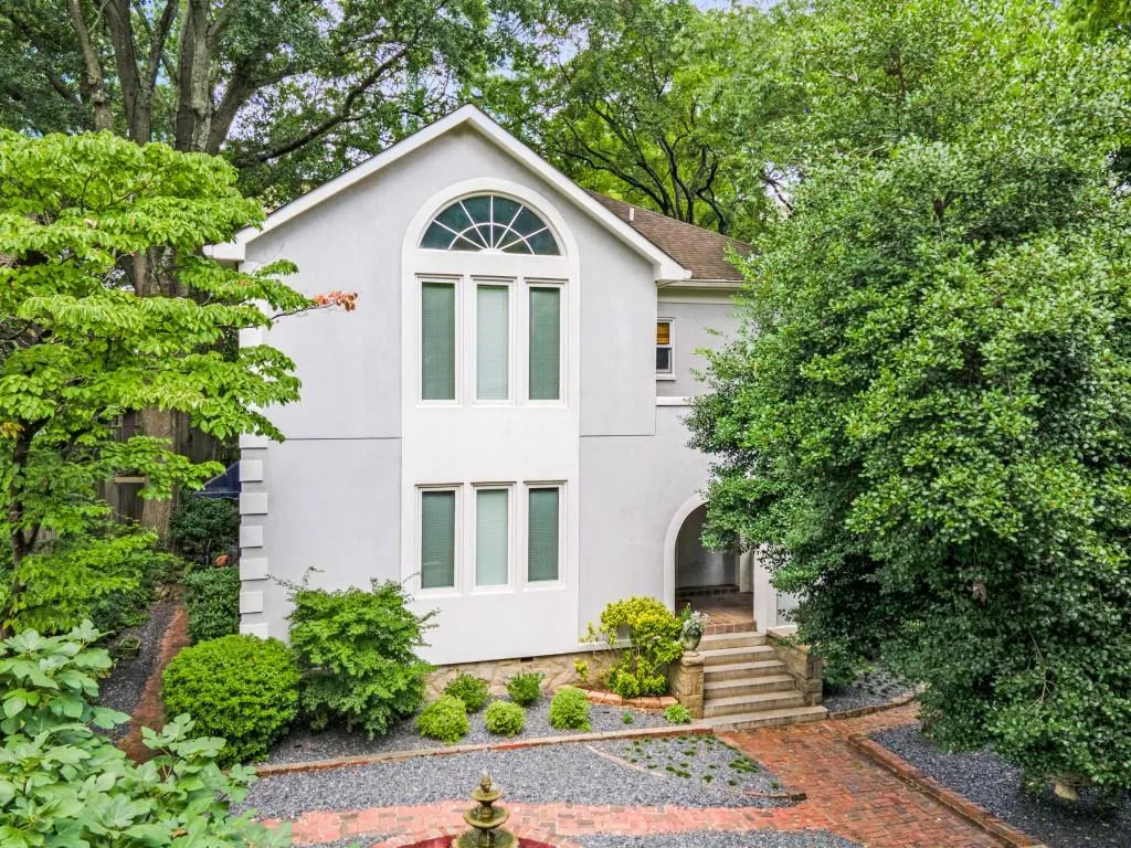 892 Piedmont Avenue Ne Unit D, Atlanta, Georgia 30309, 2 Bedrooms Bedrooms, ,2 BathroomsBathrooms,Residential,For Sale,892 Piedmont Avenue Ne Unit D,7632763
