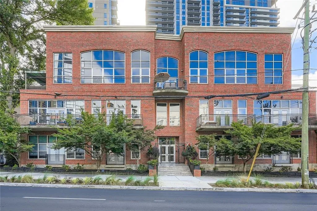 1023 Juniper Street Ne Unit 203, Atlanta, Georgia 30309, 1 Bedroom Bedrooms, ,1 BathroomBathrooms,Residential,For Sale,1023 Juniper Street Ne Unit 203,7594560