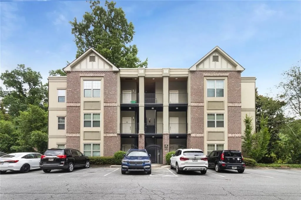 1903 Anjaco Rd Unit 5, Atlanta, Georgia 30309, 2 Bedrooms Bedrooms, ,2 BathroomsBathrooms,Residential,For Sale,1903 Anjaco Rd Unit 5,7633470