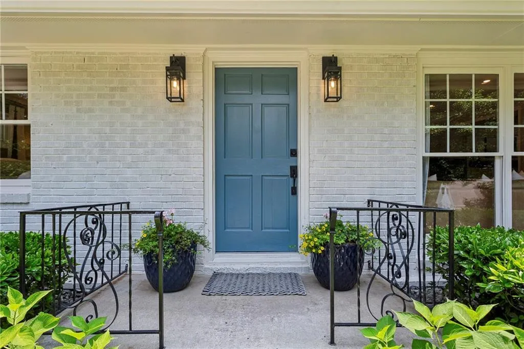 2611 Ridgemore Road Nw, Atlanta, Georgia 30318, 3 Bedrooms Bedrooms, ,2 BathroomsBathrooms,Residential,For Sale,2611 Ridgemore Road Nw,7633493