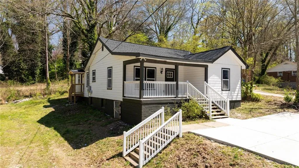 665 S Eugenia Place Nw, Atlanta, Georgia 30318, 3 Bedrooms Bedrooms, ,2 BathroomsBathrooms,Residential,For Sale,665 S Eugenia Place Nw,7634623