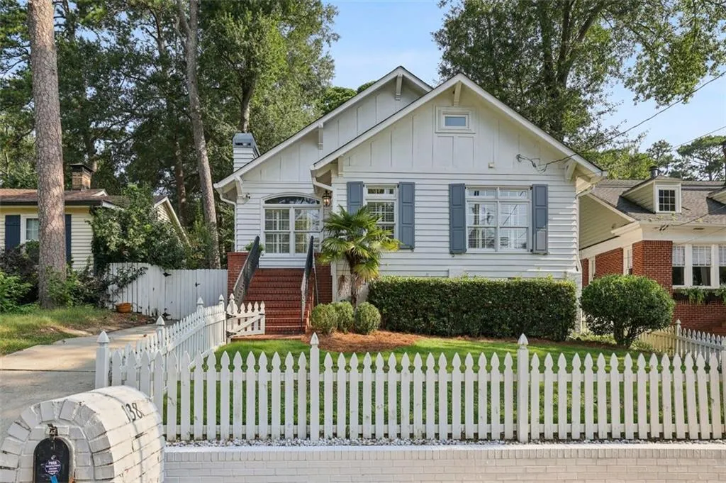 138 Peachtree Hills Avenue Ne, Atlanta, Georgia 30305, 4 Bedrooms Bedrooms, ,4 BathroomsBathrooms,Residential,For Sale,138 Peachtree Hills Avenue Ne,7635294