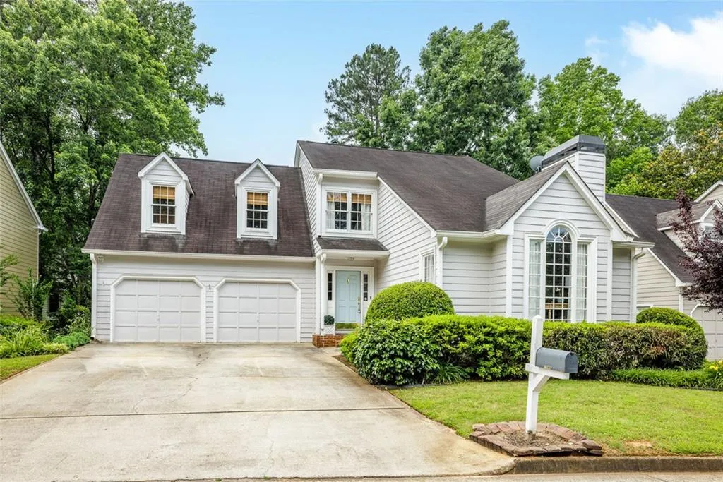 1085 Dunbarton Trace Ne, Brookhaven, Georgia 30319, 3 Bedrooms Bedrooms, ,2 BathroomsBathrooms,Residential,For Sale,1085 Dunbarton Trace Ne,7636578