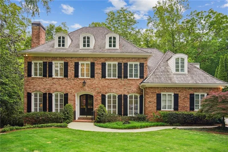 4555 Peachtree Dunwoody Road, Sandy Springs, Georgia 30342, 5 Bedrooms Bedrooms, ,4 BathroomsBathrooms,Residential,For Sale,4555 Peachtree Dunwoody Road,7638443