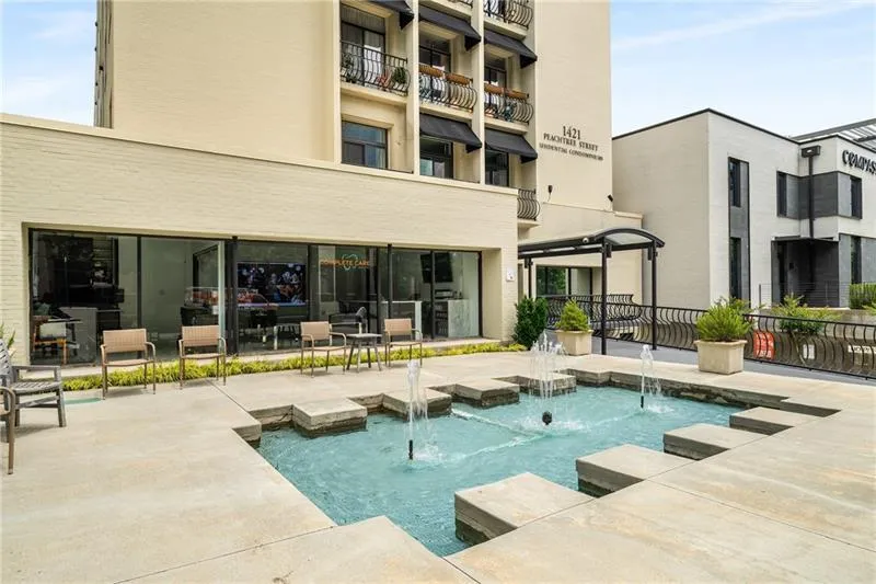 1421 Peachtree Street Ne Unit 203, Atlanta, Georgia 30309, 1 Bedroom Bedrooms, ,1 BathroomBathrooms,Residential,Sold,1421 Peachtree Street Ne Unit 203,7638374
