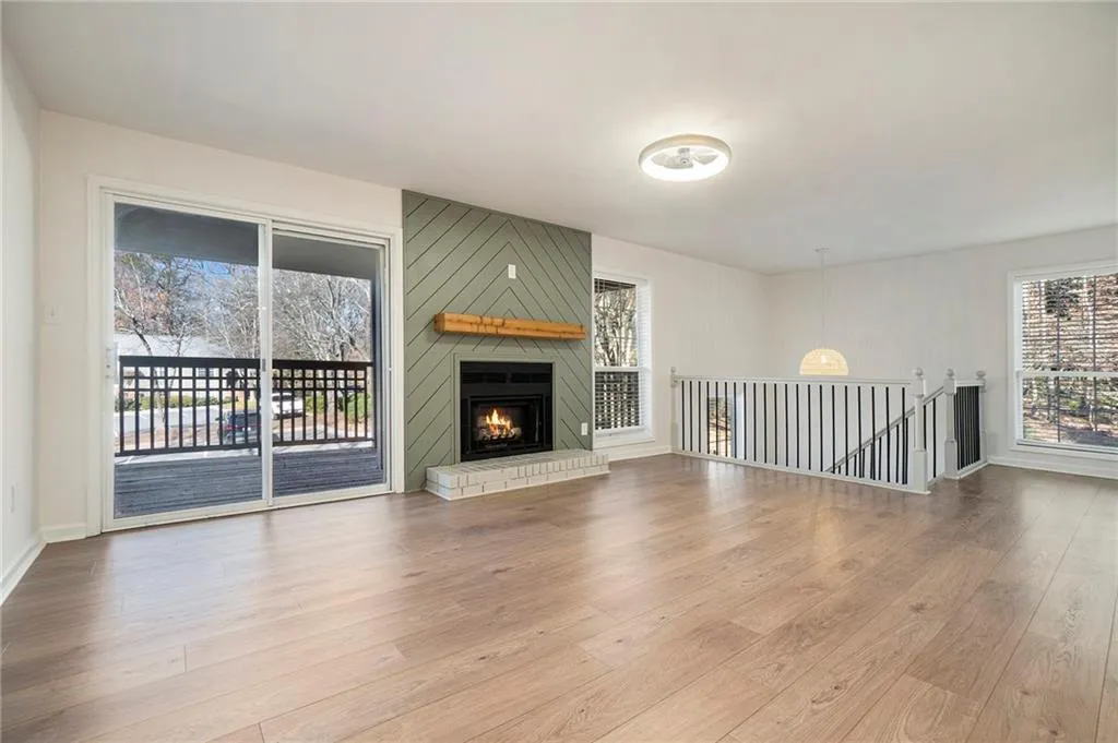 2901 Lenox Road Ne Unit 901, Atlanta, Georgia 30324, 2 Bedrooms Bedrooms, ,1 BathroomBathrooms,Residential,For Sale,2901 Lenox Road Ne Unit 901,7638313
