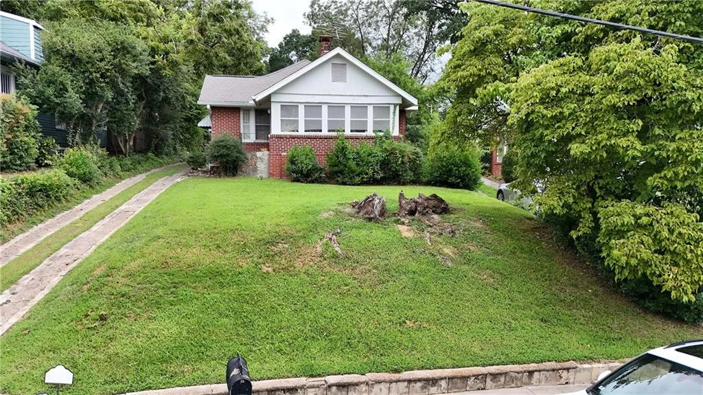 366 Peachtree Avenue Ne, Atlanta, Georgia 30305, 2 Bedrooms Bedrooms, ,1 BathroomBathrooms,Residential,For Sale,366 Peachtree Avenue Ne,7638405