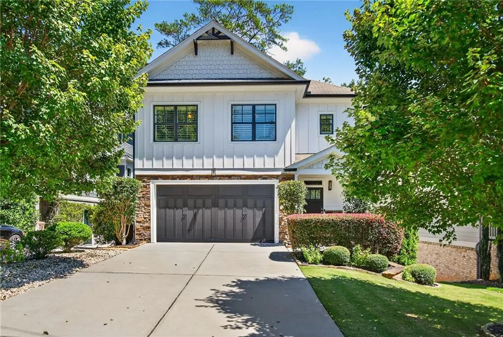 2603 Apple Valley Road Ne, Atlanta, Georgia 30319, 4 Bedrooms Bedrooms, ,3 BathroomsBathrooms,Residential,For Sale,2603 Apple Valley Road Ne,7626622