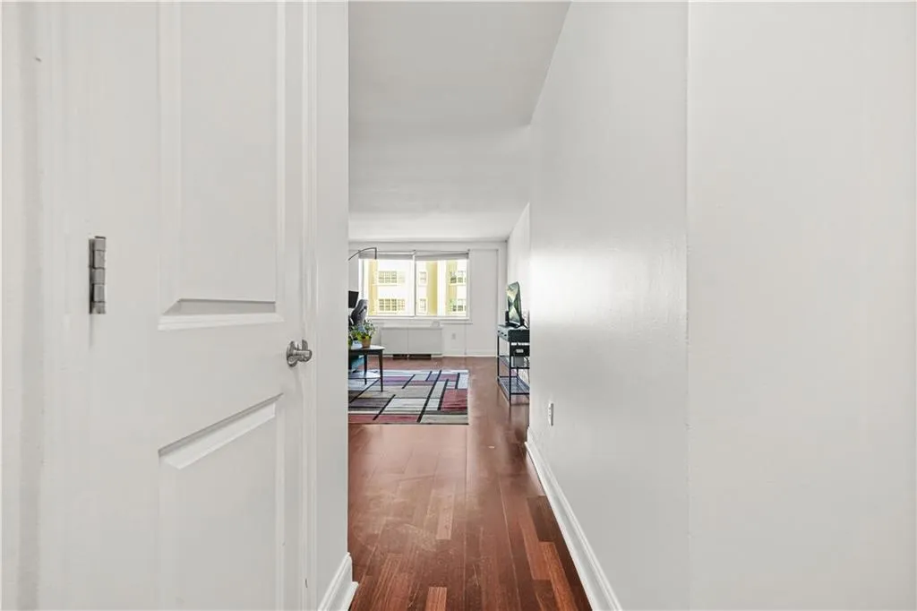 2479 Peachtree Road, Atlanta, Georgia 30305, 1 Bedroom Bedrooms, ,1 BathroomBathrooms,Residential,For Sale,2479 Peachtree Road,7640967