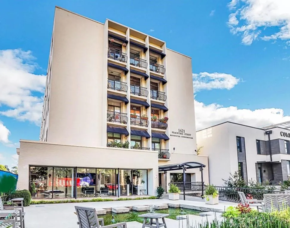 1421 Peachtree Street Unit 206, Atlanta, Georgia 30309, 2 Bedrooms Bedrooms, ,1 BathroomBathrooms,Residential,For Sale,1421 Peachtree Street Unit 206,7639155